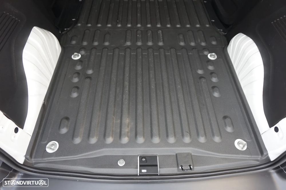 Opel Combo CDTI 102 Enjoy IVA dedutível - 16