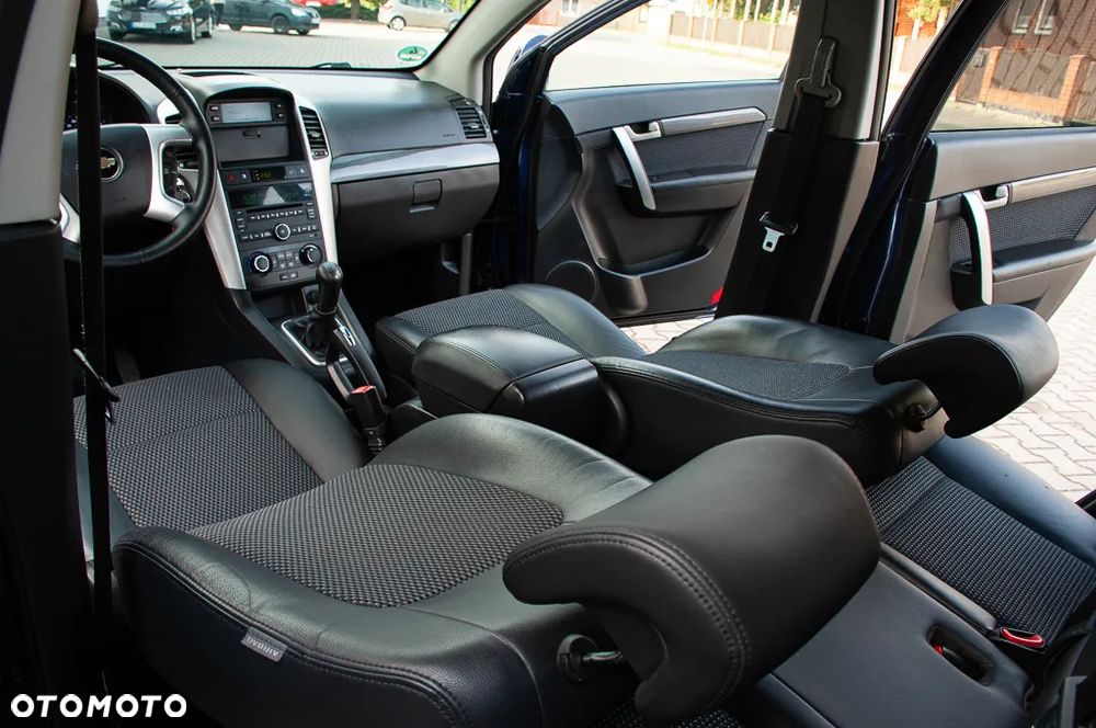 Chevrolet Captiva 2.0 2WD 7 Sitzer LS - 12