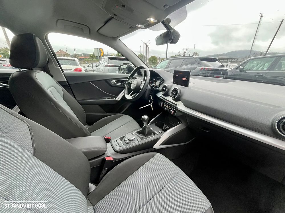 Audi Q2 30 TFSI Design - 13