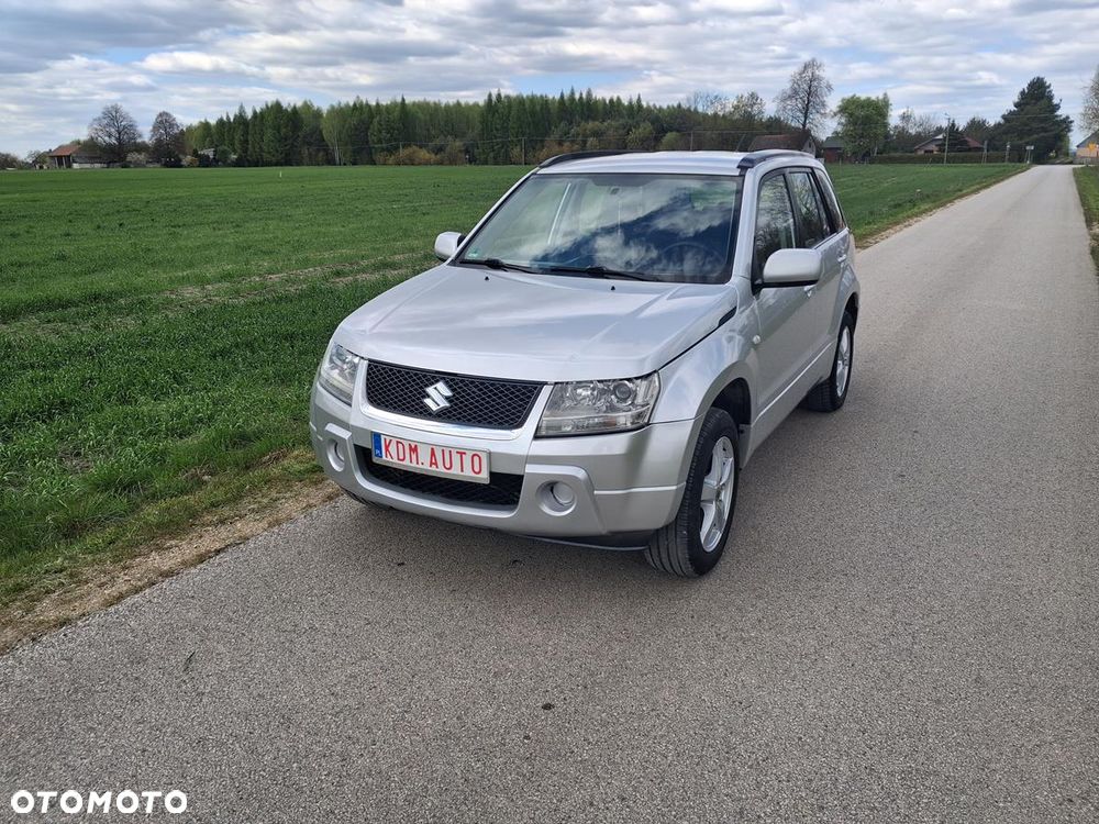 Suzuki Grand Vitara 2.0 - 4