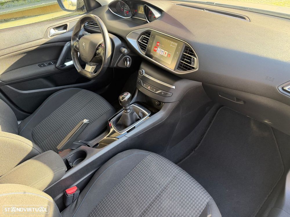 Peugeot 308 SW 1.5 BlueHDi Style J17 - 18