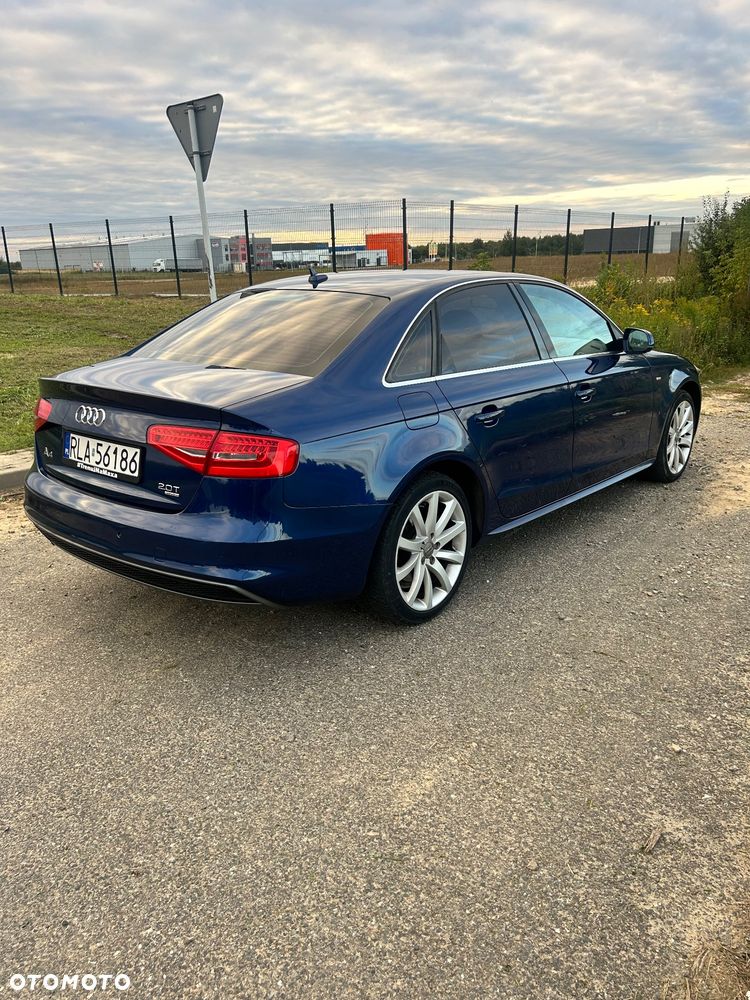 Audi A4 Limousine - 4