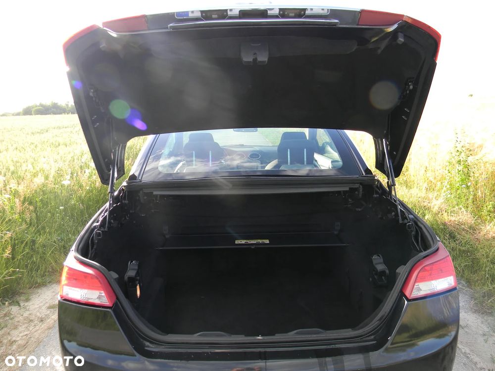 Ford Focus 2.0 16V Titanium - 15