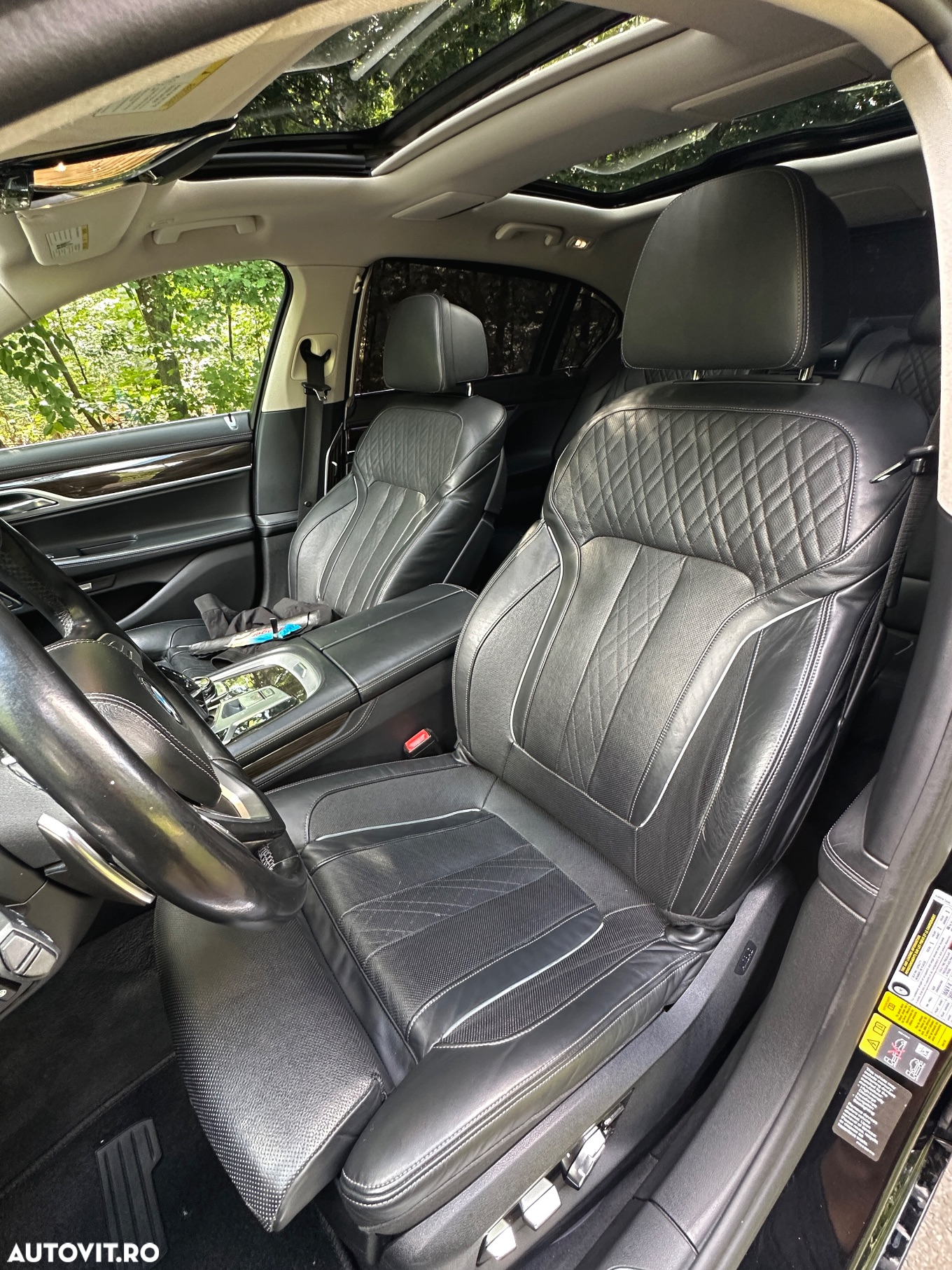 BMW Seria 7 - 38