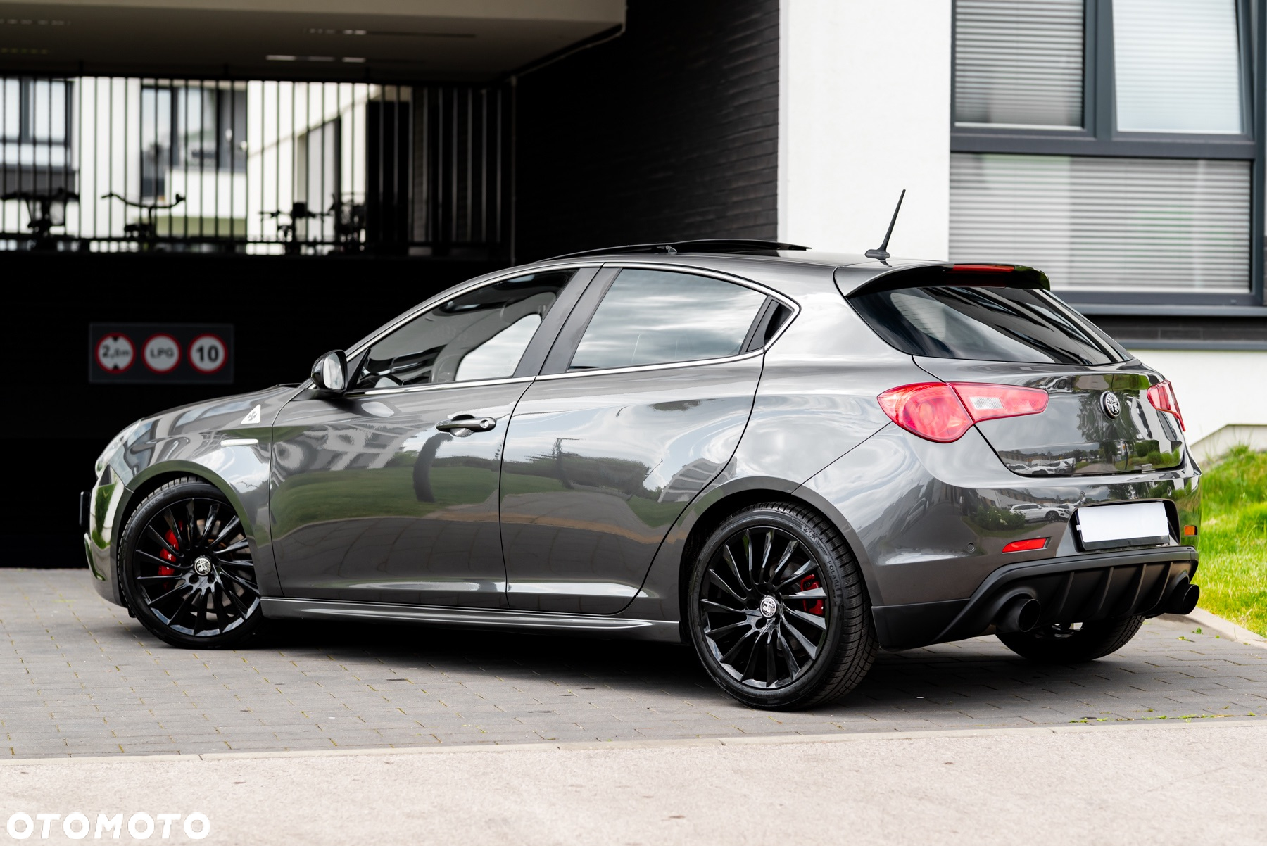 Alfa Romeo Giulietta 1750 TBi QV TCT - 4