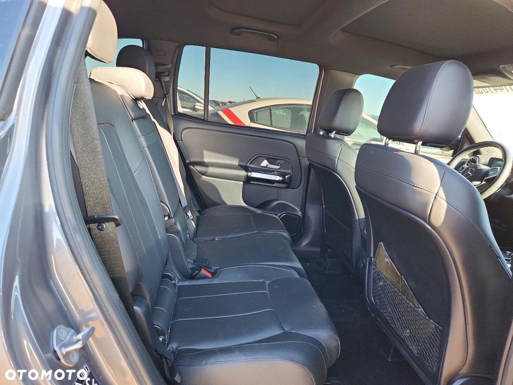 Mercedes-Benz GLB 250 4-Matic Style 8G-DCT - 11