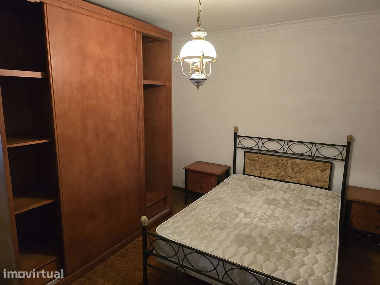 1º Andar de Moradia Bi-Familiar T2 com Garagem e Jardim - Grande imagem: 4/12