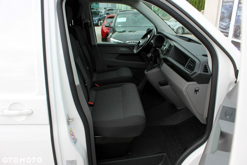 Volkswagen Transporter - 11