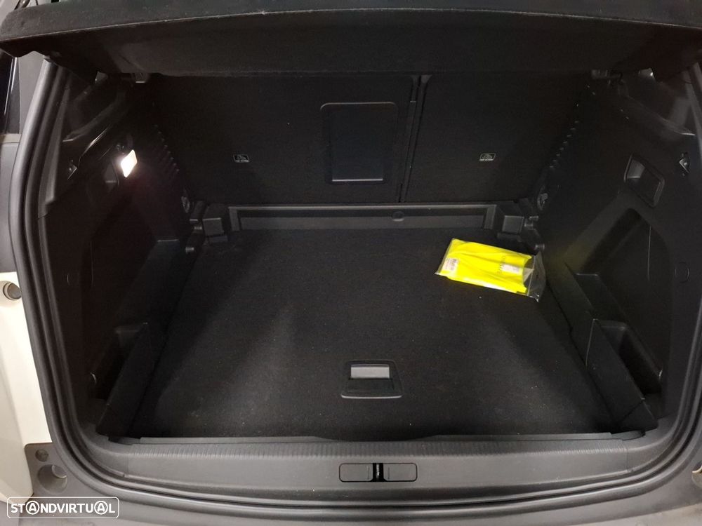 Peugeot 3008 1.5 BlueHDi GT Line - 28