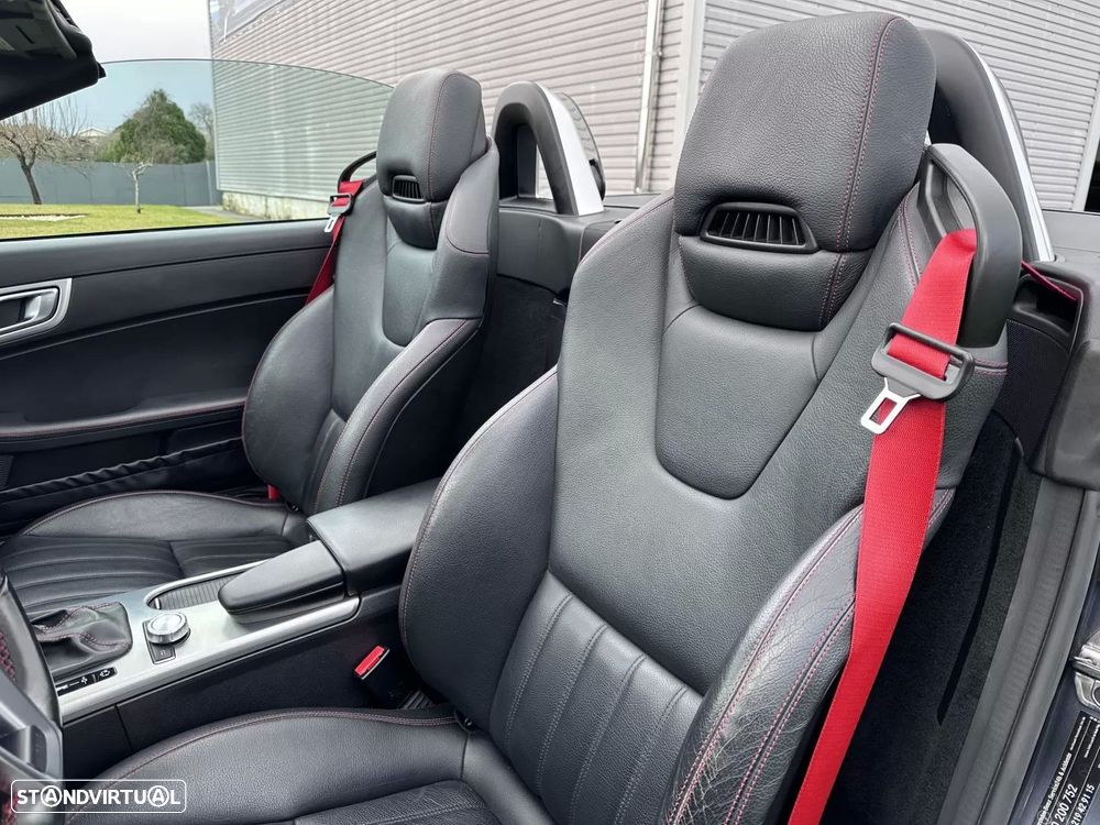 Mercedes-Benz SLK 250 (BlueEFFICIENCY) 7G-TRONIC CarbonLOOK Edition - 26