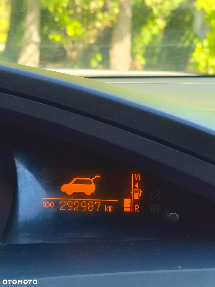 Toyota Verso 2.0 D-4D - 13