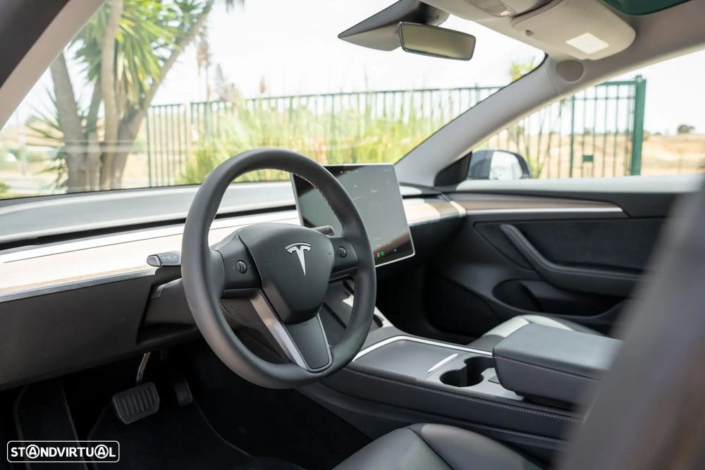 Tesla Model 3 Standard Range Plus RWD - 11