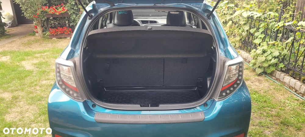 Toyota Yaris 1.33 Premium - 10