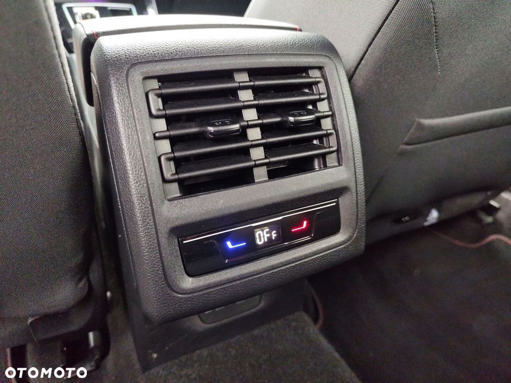 Volkswagen Golf 2.0 TSI GTI DSG - 13