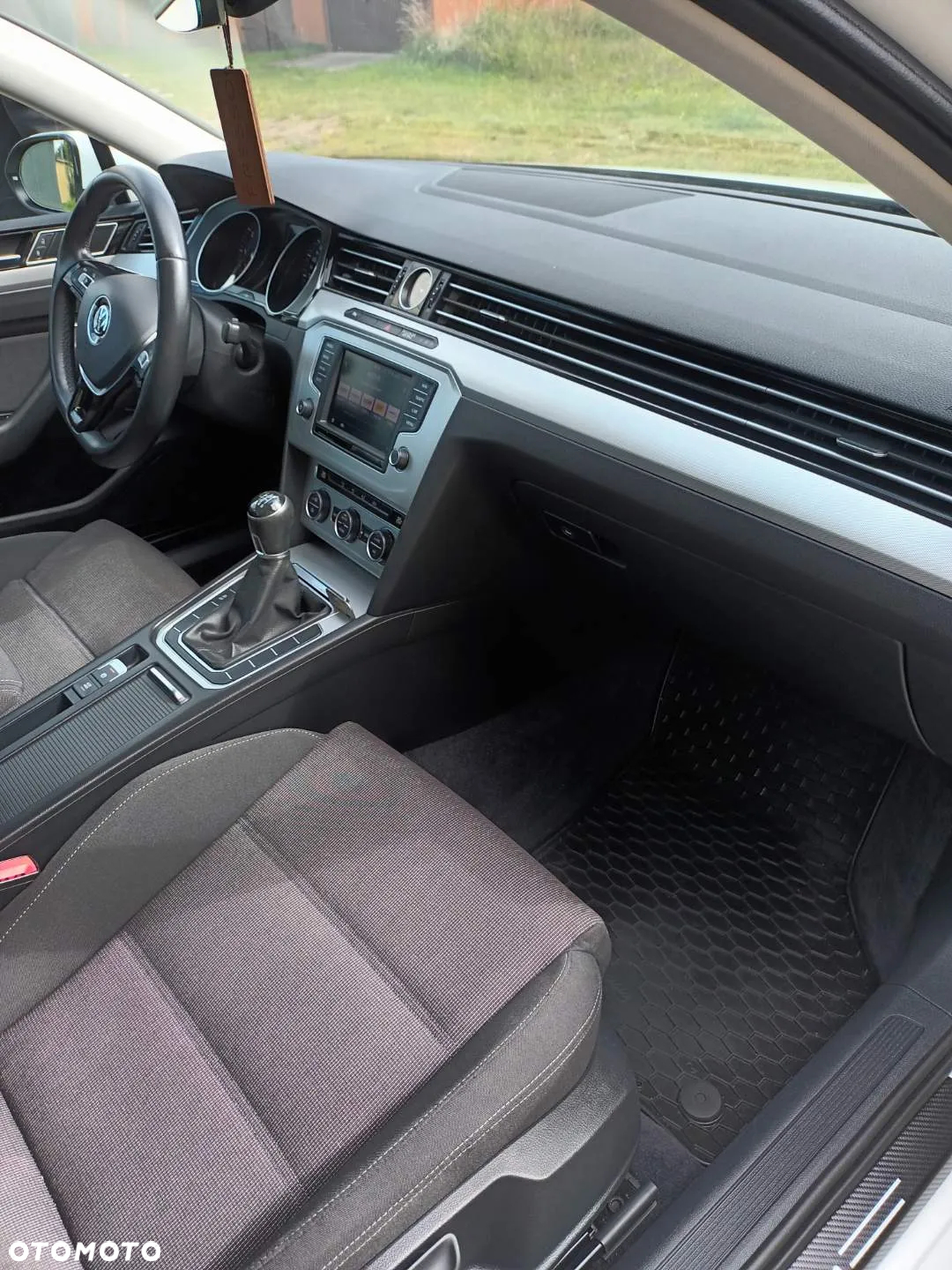 Volkswagen Passat 2.0 TDI BMT Comfortline - 25