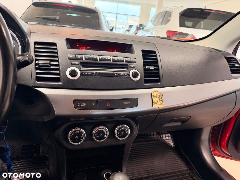 Mitsubishi Lancer - 26