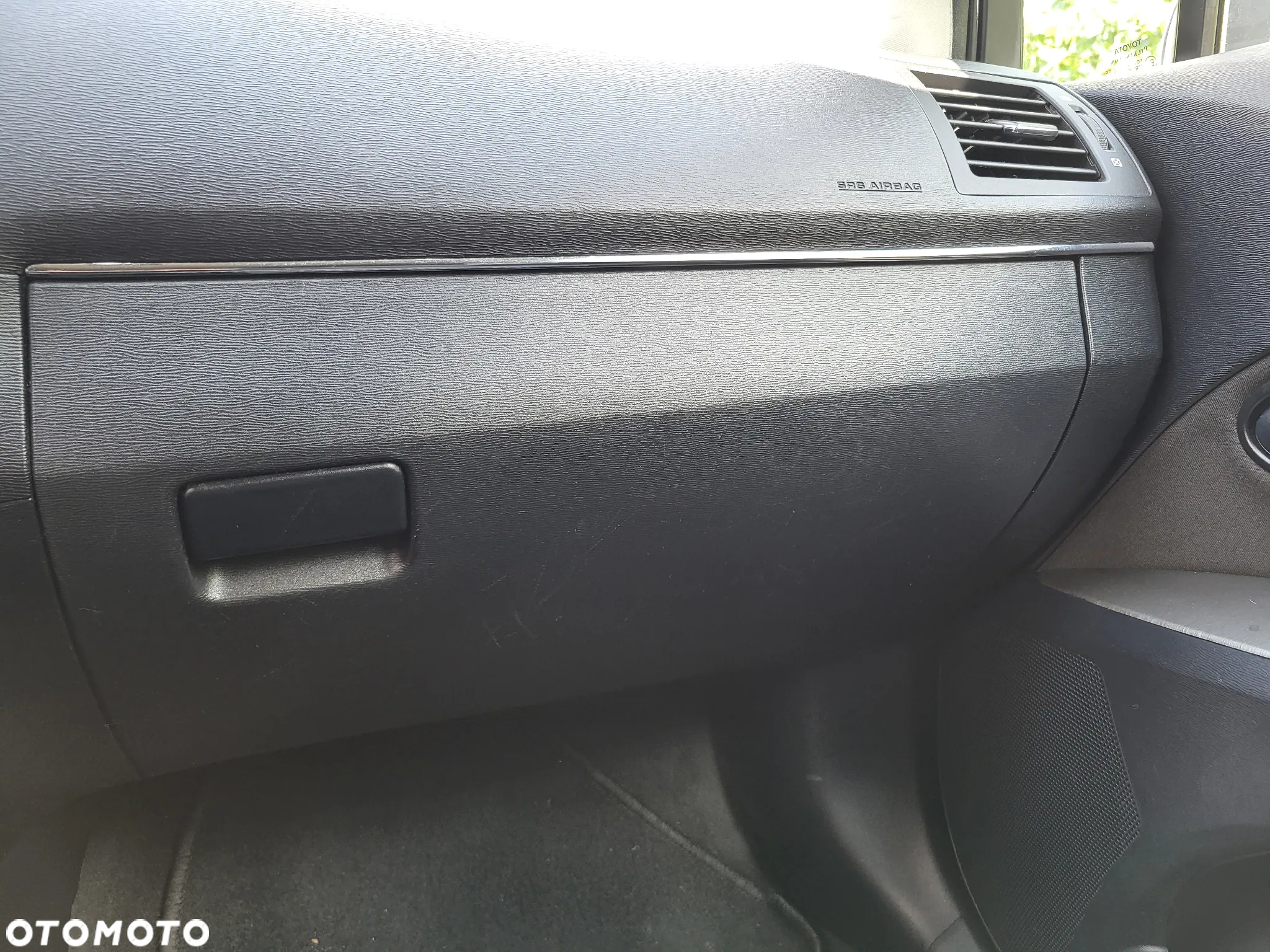 Toyota Avensis - 19