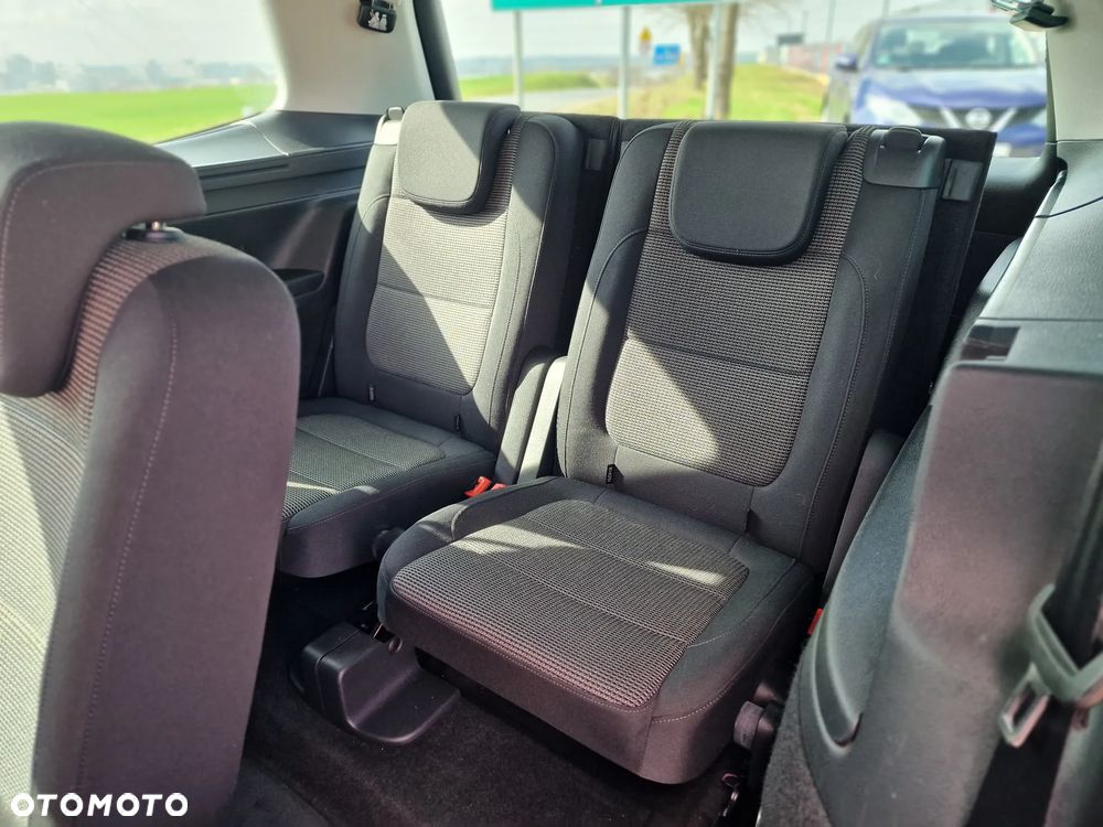 Volkswagen Sharan 2.0 TDI DSG BlueMotion Technology Trendline - 15