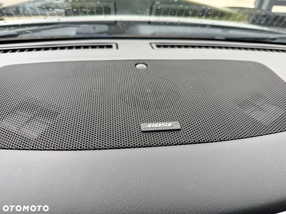 Infiniti QX80 - 10