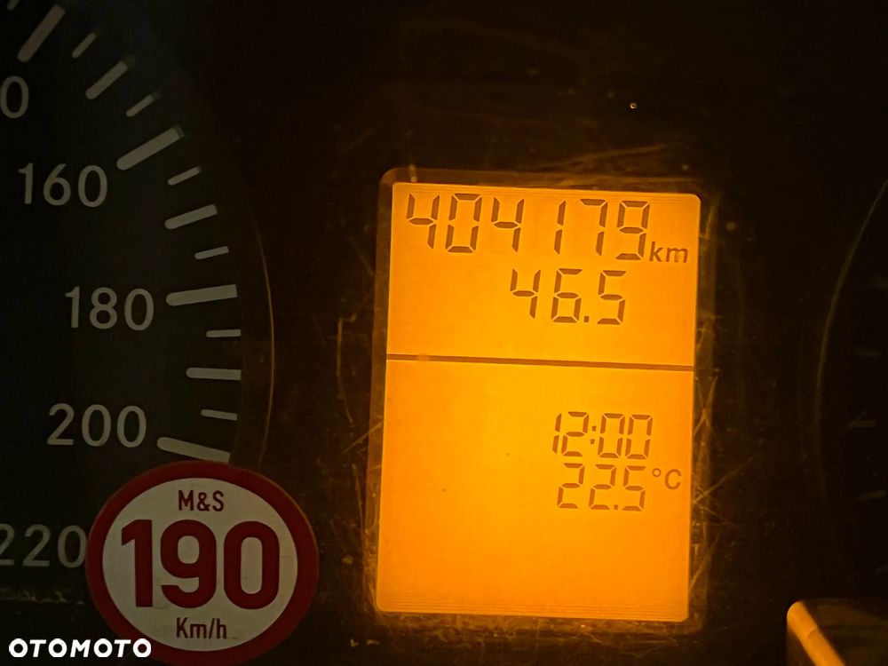 Mercedes-Benz Vito - 11