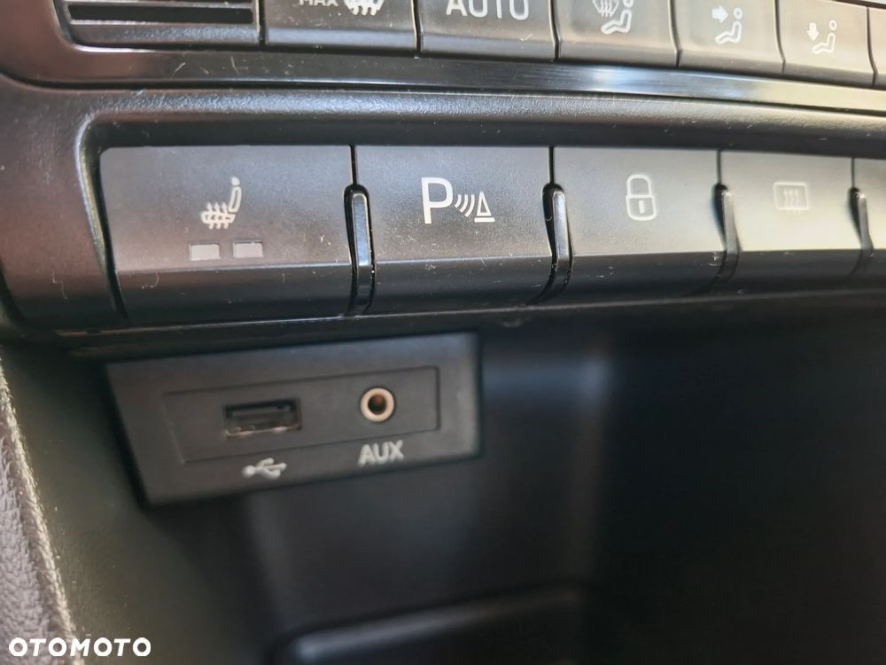 Skoda RAPID 1.0 TSI Style - 21