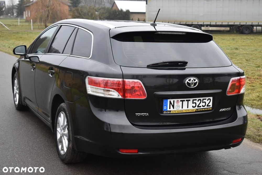 Toyota Avensis - 7