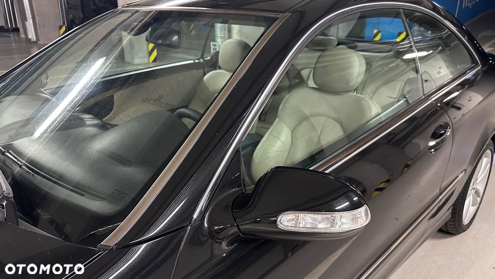 Mercedes-Benz CLK 350 7G-TRONIC Avantgarde - 11