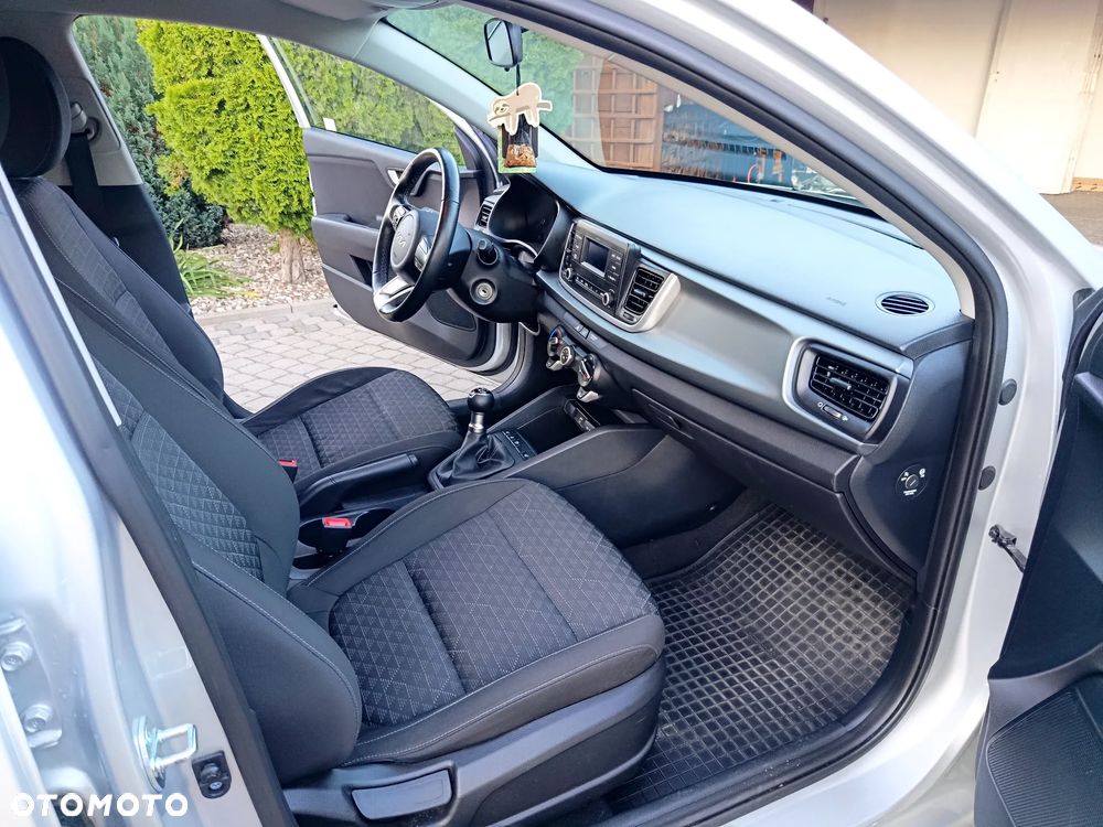 Kia Rio 1.2 M - 9