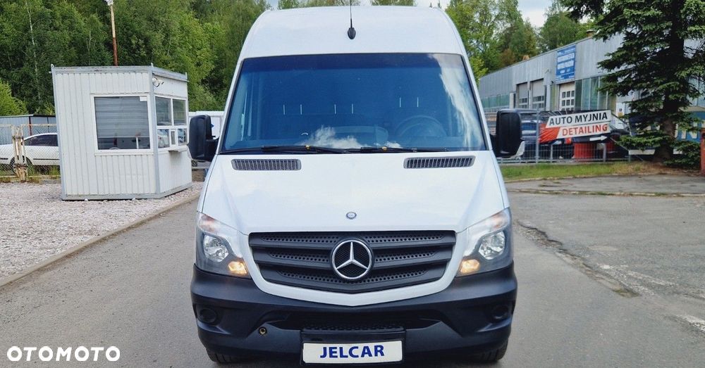 Mercedes-Benz Sprinter - 4