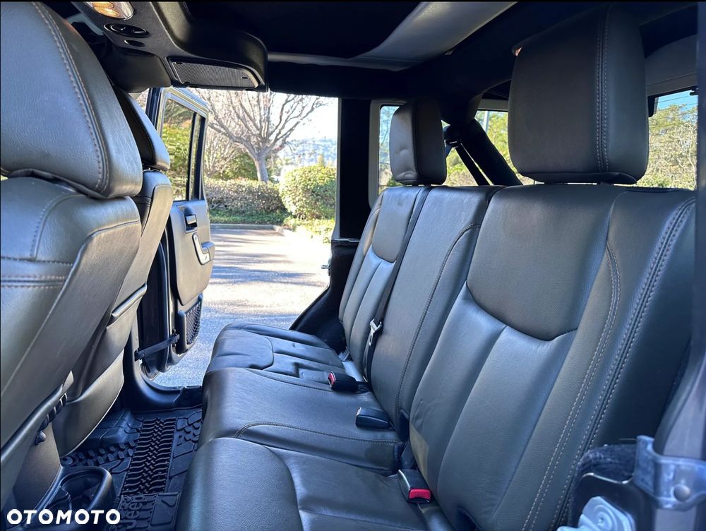 Jeep Wrangler Unlimited 3.6 Automatik Sahara - 20