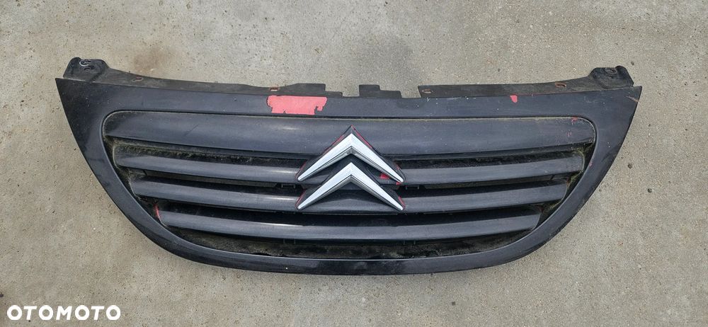 Grill atrapa Citroen C3 I przedlift 2003r EXL 5d hatchback - 1