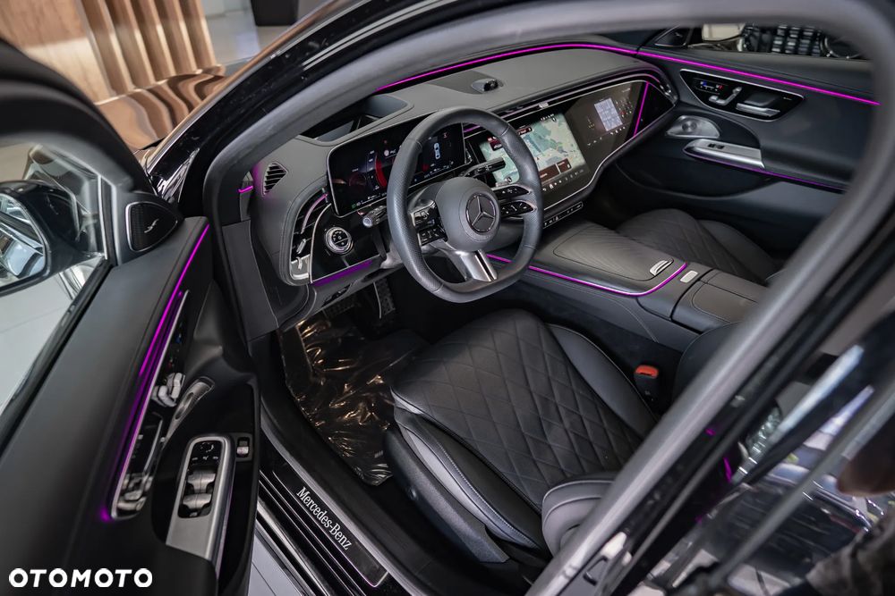 Mercedes-Benz Klasa E 300e 4Matic 9G-TRONIC Edition AMG Line - 22