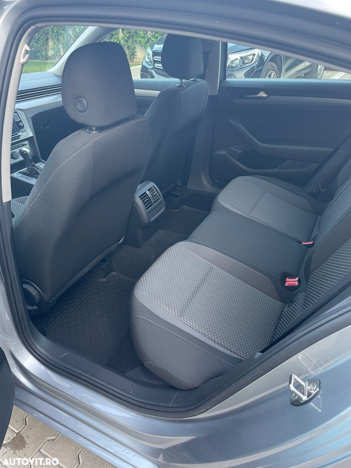 Volkswagen Passat 1.5 TSI ACT DSG Advance - 7