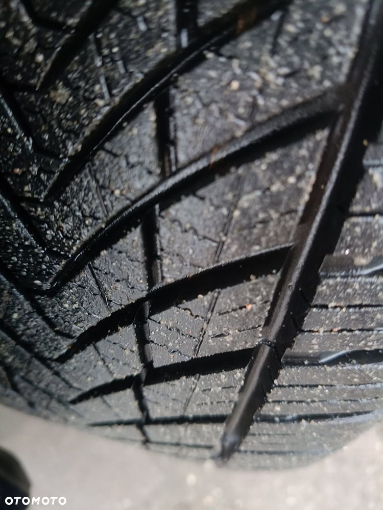 Skoda Roomster 1.4 MPI Ambition PLUS EDITION - 33