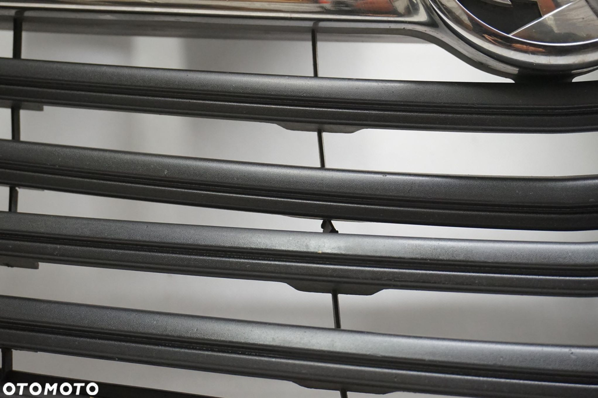 GRILL ATRAPA OPEL VIVARO B - 5
