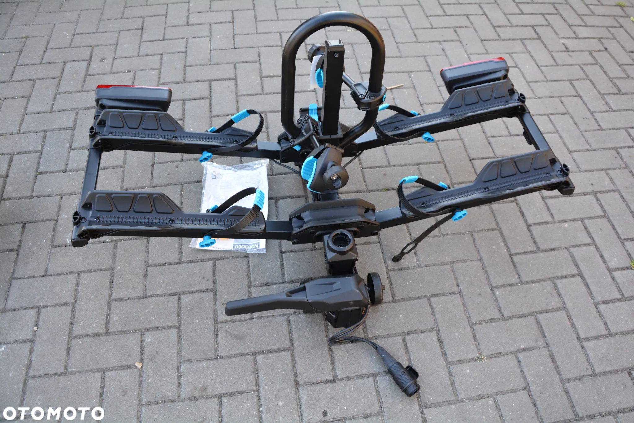 Bagażnik rowerowy na hak holowniczy NORAUTO E-FIT 200-2 na 2 rowery kompatybilny z rowerem elektrycznym - 7