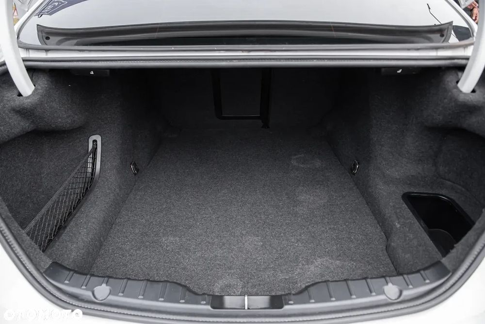 BMW Seria 5 - 32