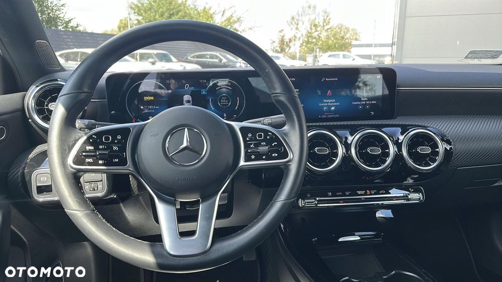 Mercedes-Benz Klasa A 180 d 8G-DCT - 15