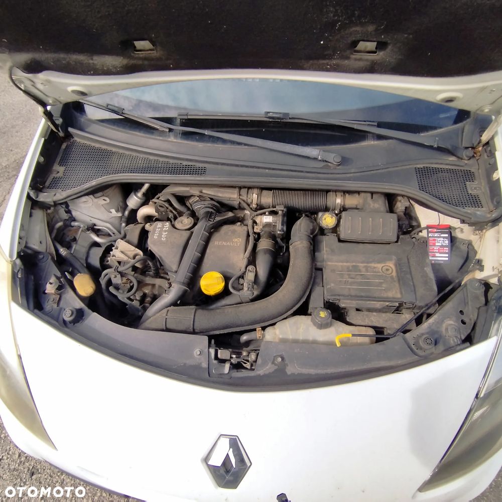Renault Clio - 2