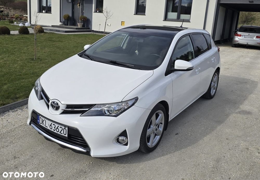 Toyota Auris 1.4 D-4D Premium + EU5 - 1