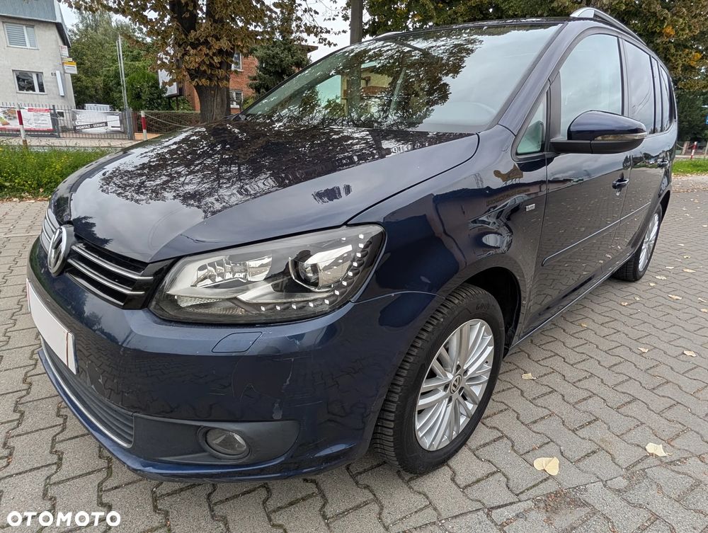 Volkswagen Touran - 1