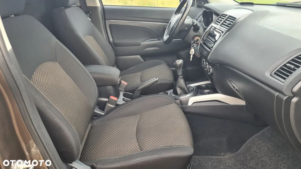 Mitsubishi ASX - 18