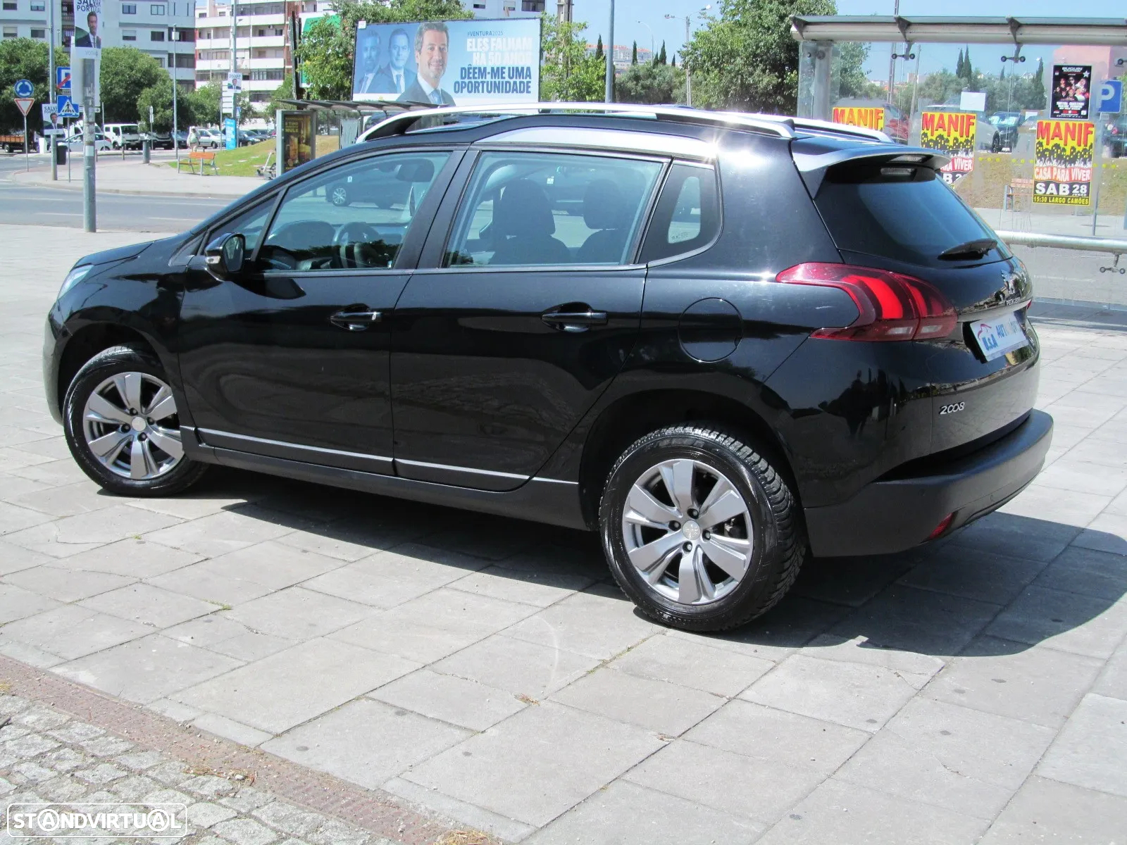 Peugeot 2008 1.2 PureTech Style - 40