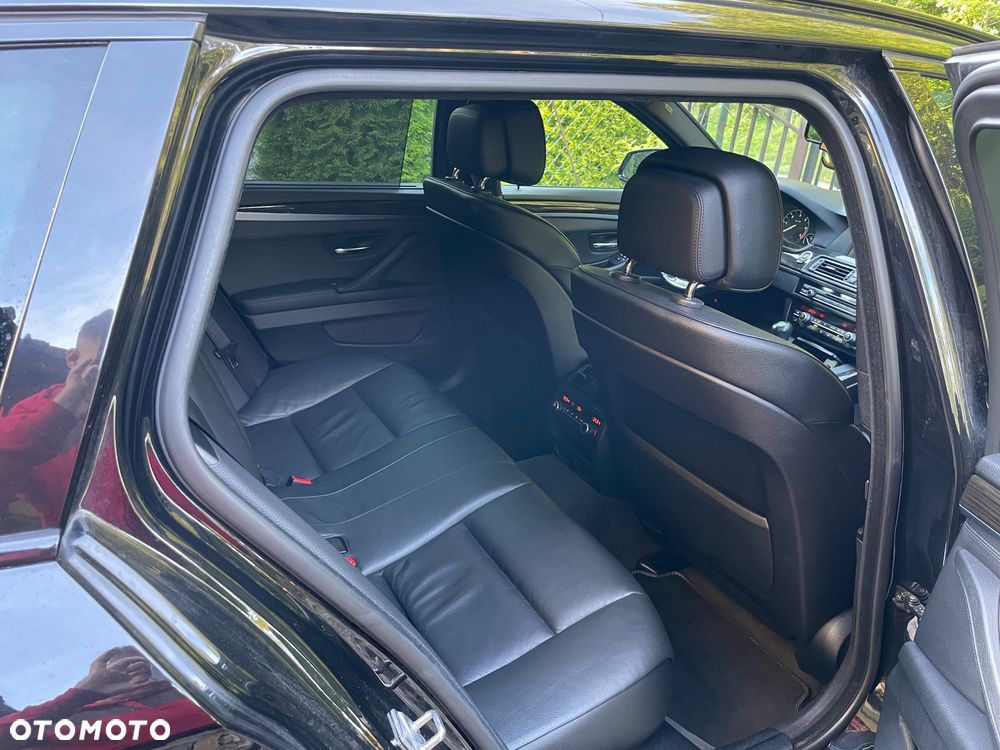 BMW Seria 5 530d Touring - 21