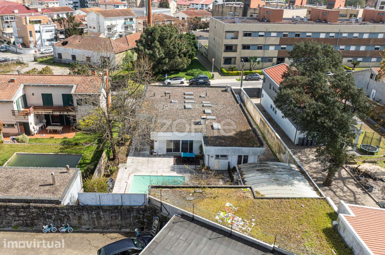 Moradia T4 térrea com jardim e piscina - Águas Santas, Maia - Grande imagem: 2/43