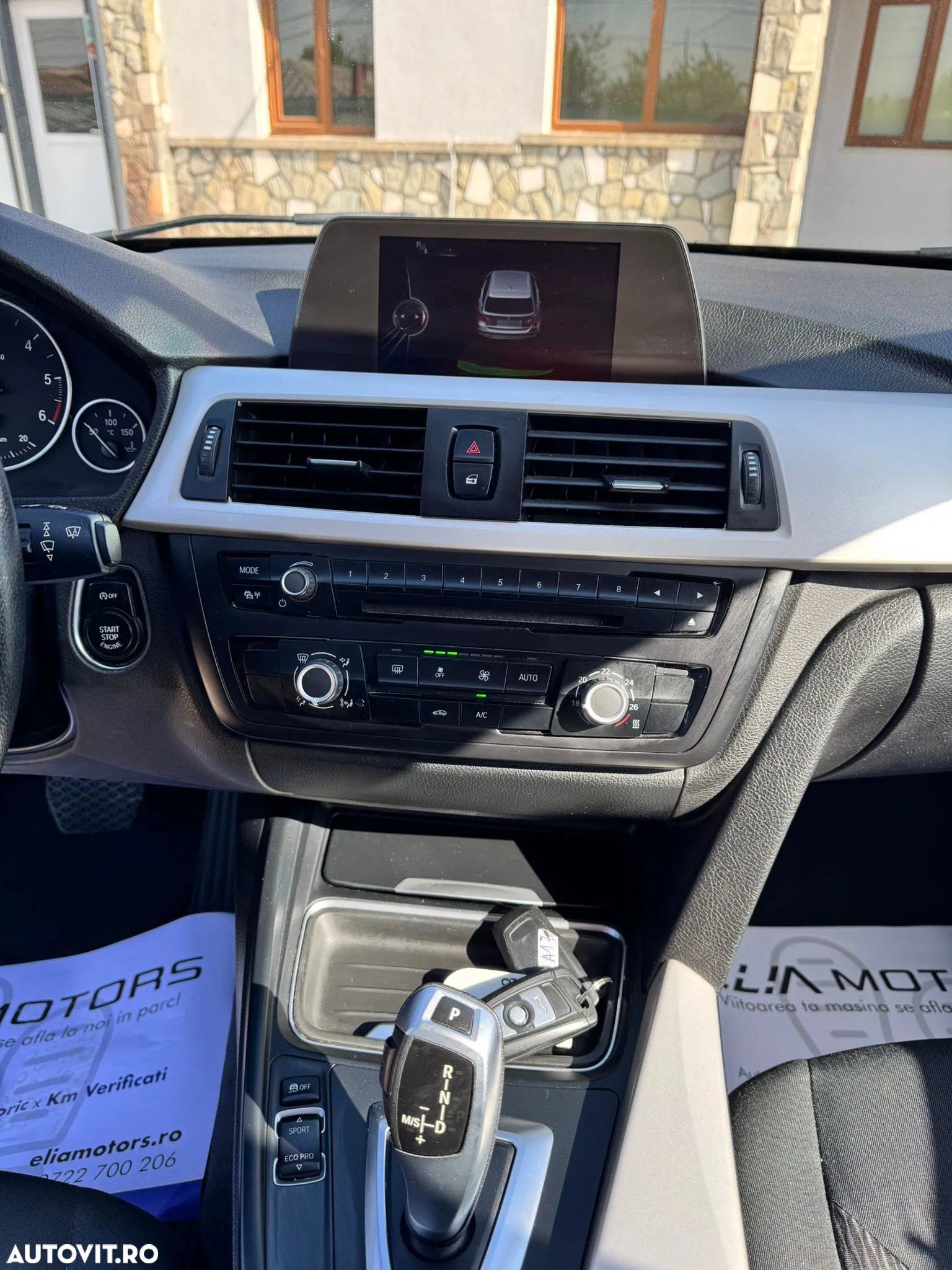 BMW Seria 3 318d Touring Aut. - 12