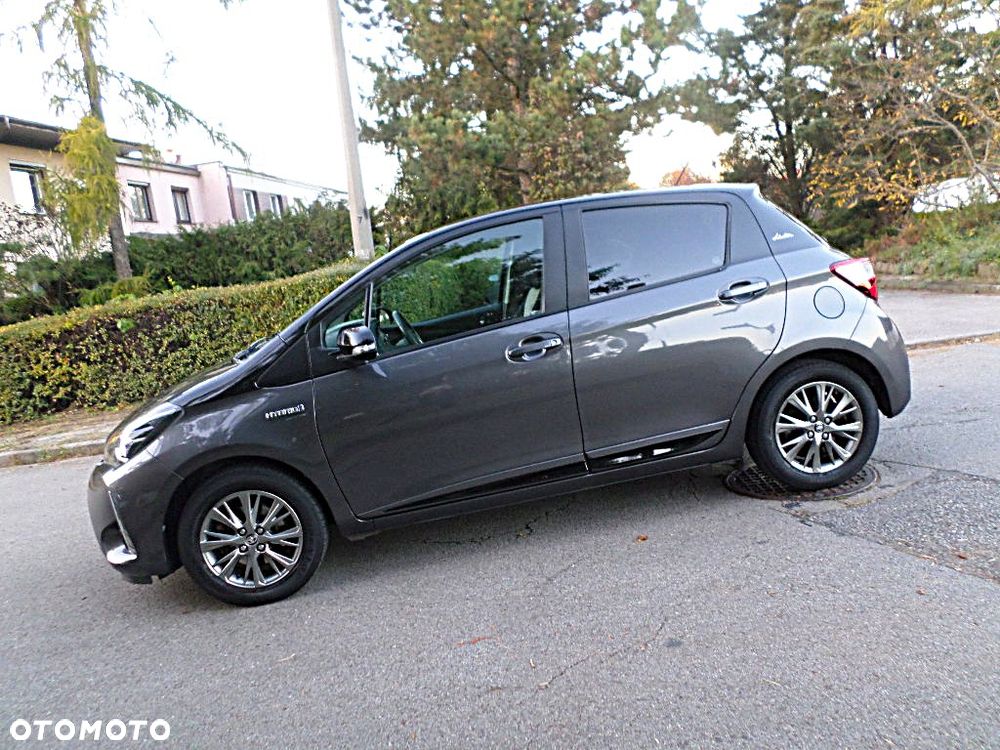 Toyota Yaris - 36