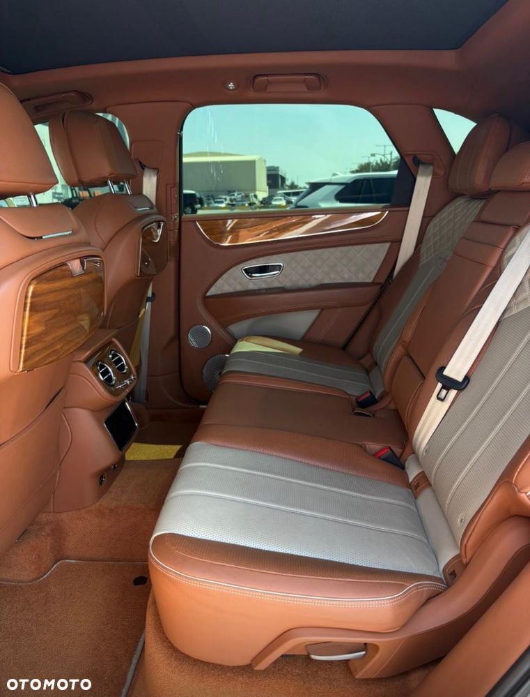 Bentley Bentayga V8 - 7