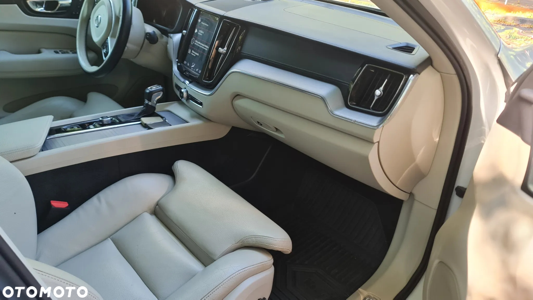 Volvo XC 60 T6 AWD Inscription - 12