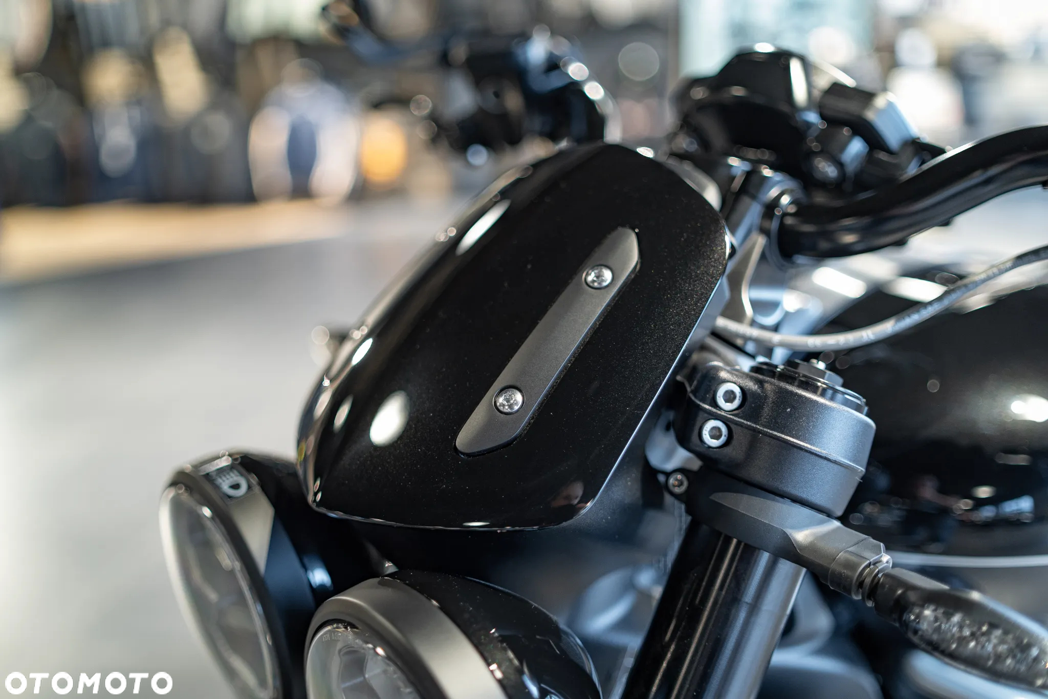 Triumph Rocket - 13